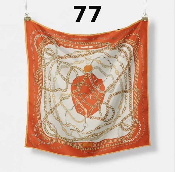 Foulard imprimé 77